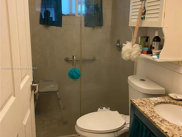 7325 SW 80th St, Miami FL 33143