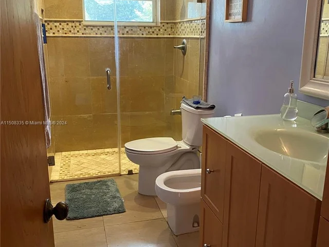 7325 SW 80th St, Miami FL 33143