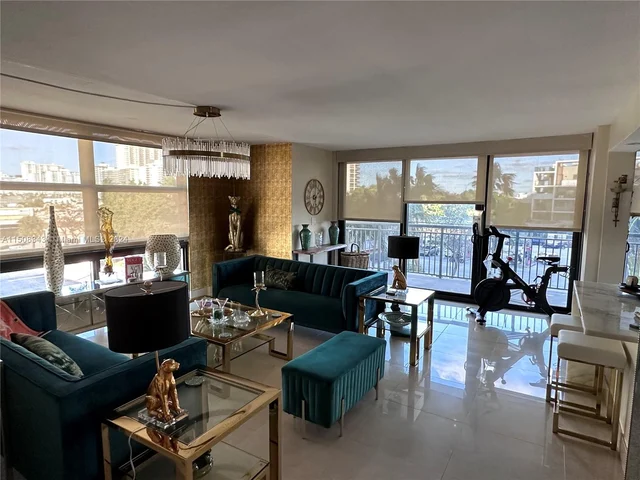 3031 N Ocean Blvd # 406, Fort Lauderdale FL 33308