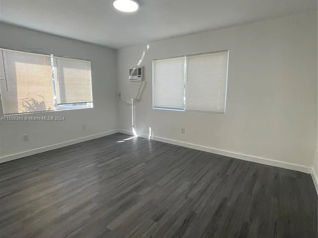 785 81st St # 3, Miami Beach FL 33141