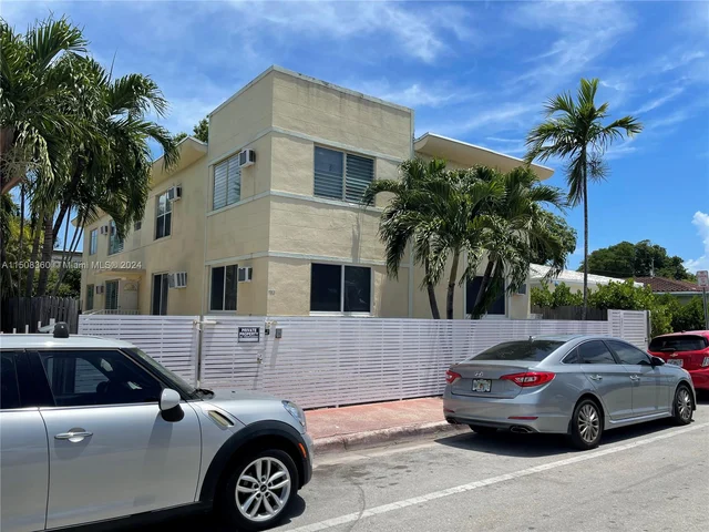 785 81st St # 3, Miami Beach FL 33141