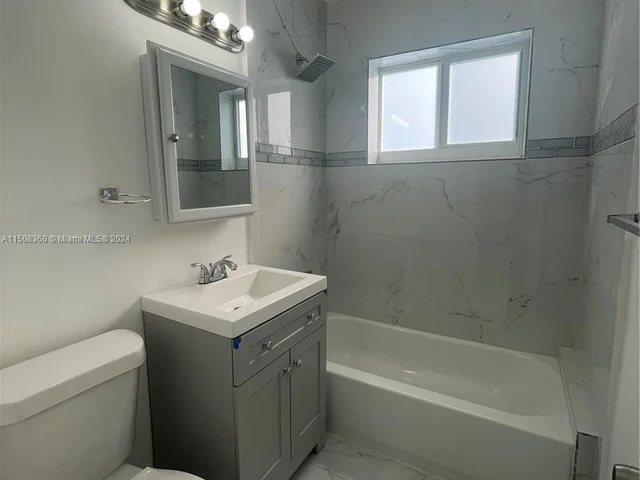 785 81st St # 3, Miami Beach FL 33141