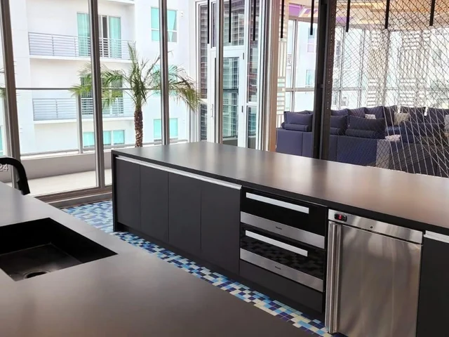 227 NE 2nd Street # 2907, Miami FL 33132