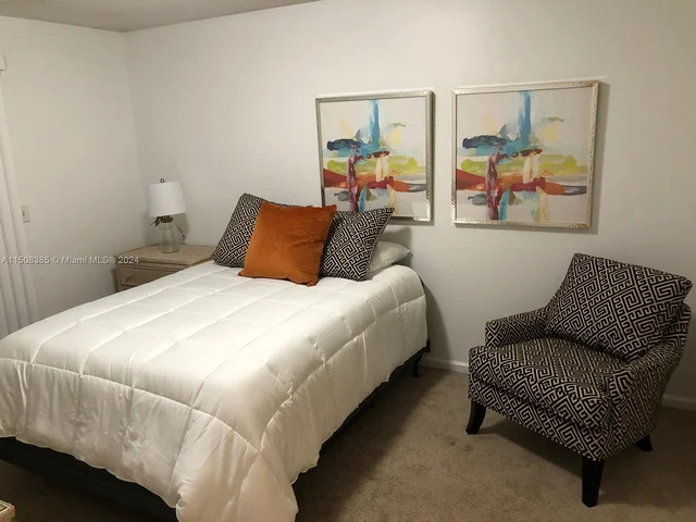 11877 Sturbridge Ln, Wellington FL 33414