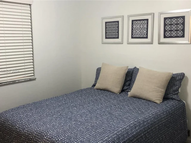 11877 Sturbridge Ln, Wellington FL 33414