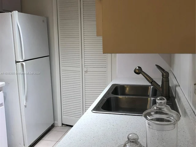 11877 Sturbridge Ln, Wellington FL 33414