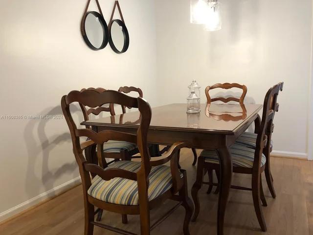 11877 Sturbridge Ln, Wellington FL 33414