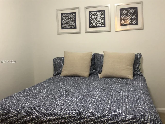 11877 Sturbridge Ln, Wellington FL 33414