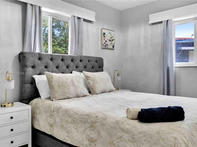 75 NW 144th St, Miami FL 33168