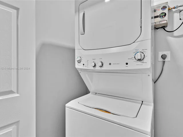 75 NW 144th St, Miami FL 33168