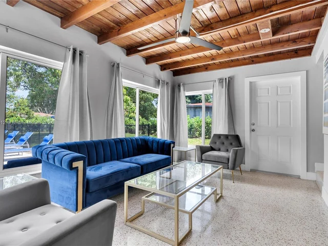 75 NW 144th St, Miami FL 33168