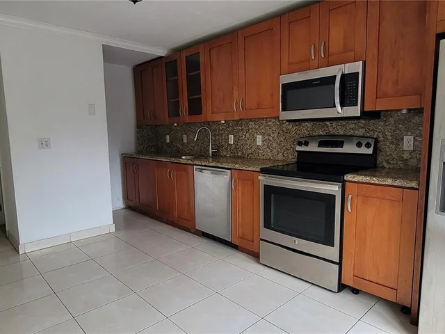 3011 SW 1st Ave # 7, Miami FL 33129