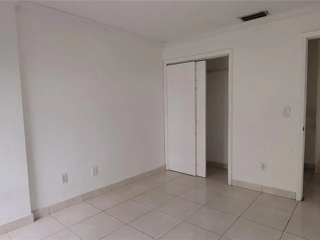 3011 SW 1st Ave # 7, Miami FL 33129