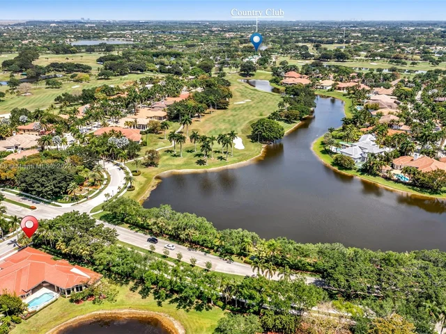 2560 Mayfair Ln, Weston FL 33327