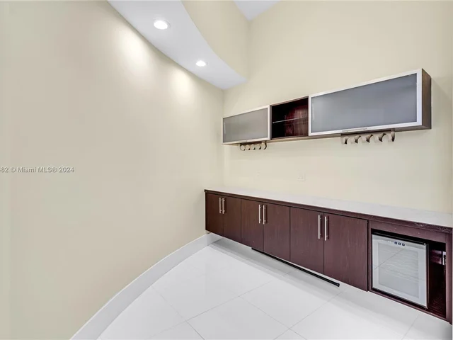 2030 S Douglas Rd # 815, Coral Gables FL 33134