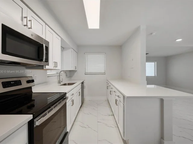 3415 Windsor Ave, West Palm Beach FL 33407