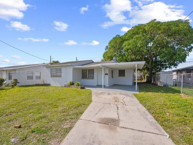 3415 Windsor Ave, West Palm Beach FL 33407