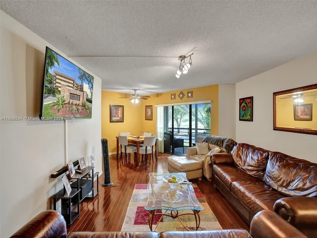 6755 W Broward Blvd # 209, Plantation FL 33317