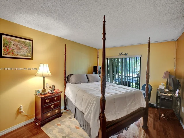 6755 W Broward Blvd # 209, Plantation FL 33317