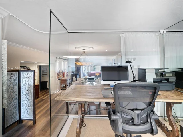 333 Sunset Dr # 104, Fort Lauderdale FL 33301