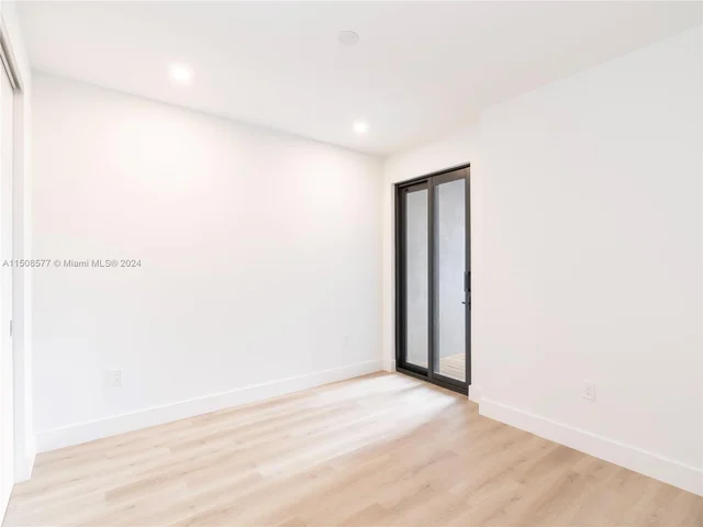 1118 NE 10th Ave # 1118, Fort Lauderdale FL 33304