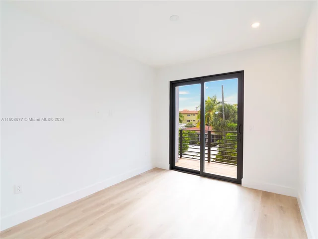 1118 NE 10th Ave # 1118, Fort Lauderdale FL 33304