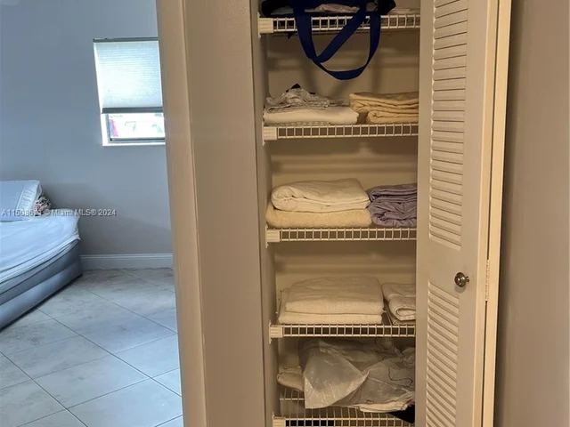 9668 S Belfort Cir # 101, Tamarac FL 33321