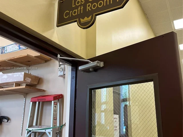 9668 S Belfort Cir # 101, Tamarac FL 33321