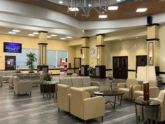 9668 S Belfort Cir # 101, Tamarac FL 33321