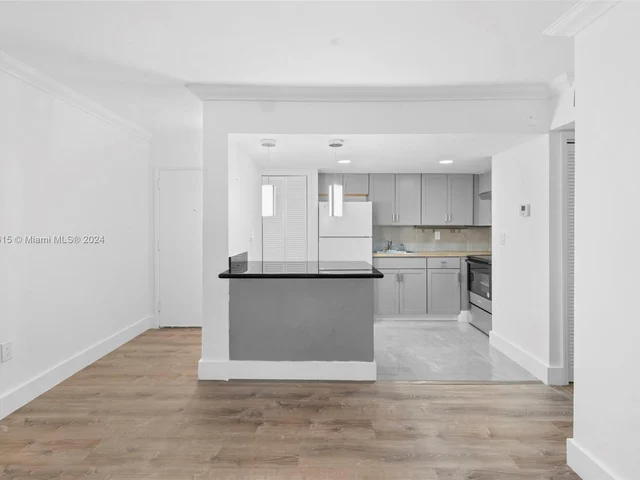 4335 NW South Tamiami Canal Dr # 107, Miami FL 33126