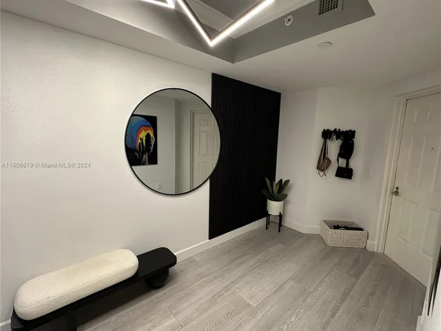 3330 NE 190th St # 912, Aventura FL 33180