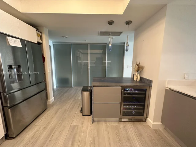 3330 NE 190th St # 912, Aventura FL 33180