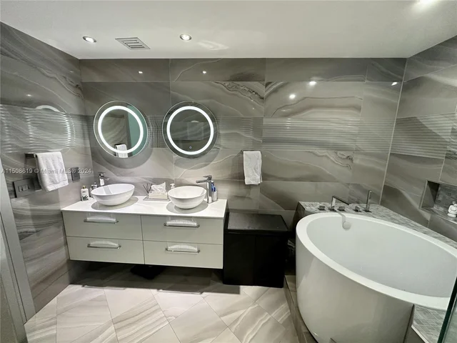 3330 NE 190th St # 912, Aventura FL 33180