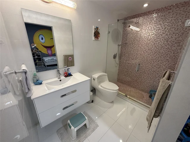 3330 NE 190th St # 912, Aventura FL 33180