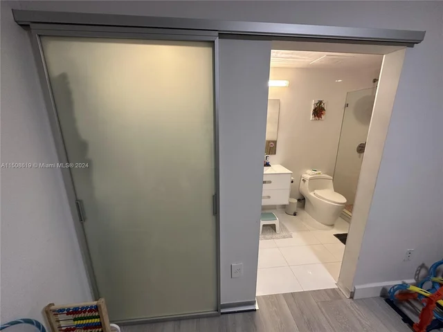 3330 NE 190th St # 912, Aventura FL 33180