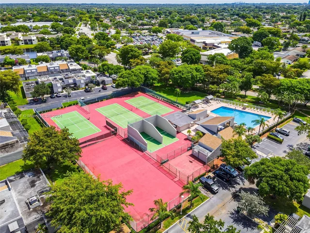 1450 NW 112th terr, Pembroke Pines FL 33026