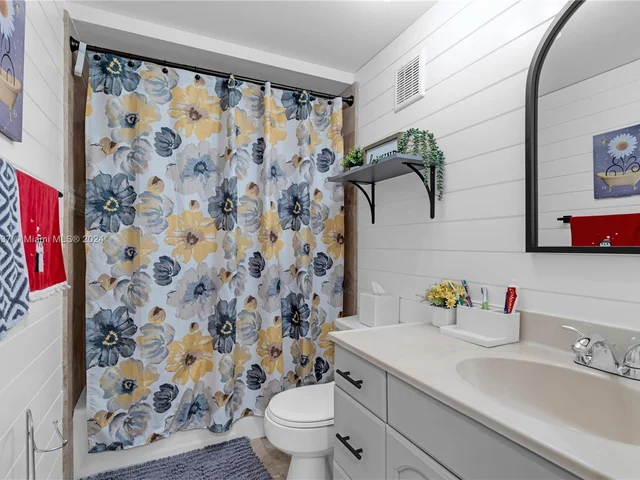 1450 NW 112th terr, Pembroke Pines FL 33026