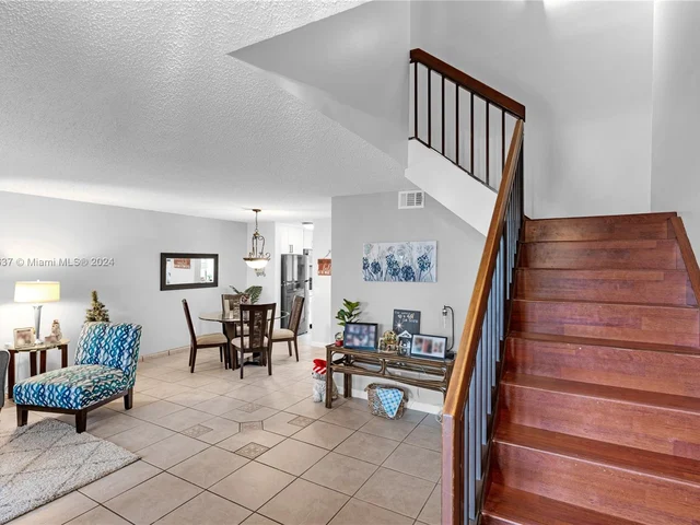 1450 NW 112th terr, Pembroke Pines FL 33026