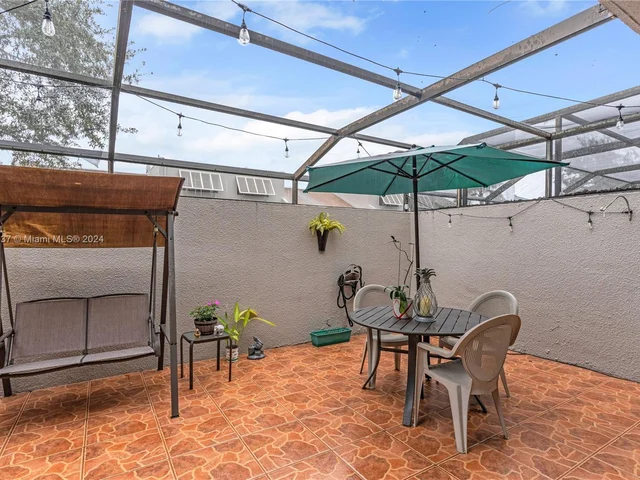 1450 NW 112th terr, Pembroke Pines FL 33026