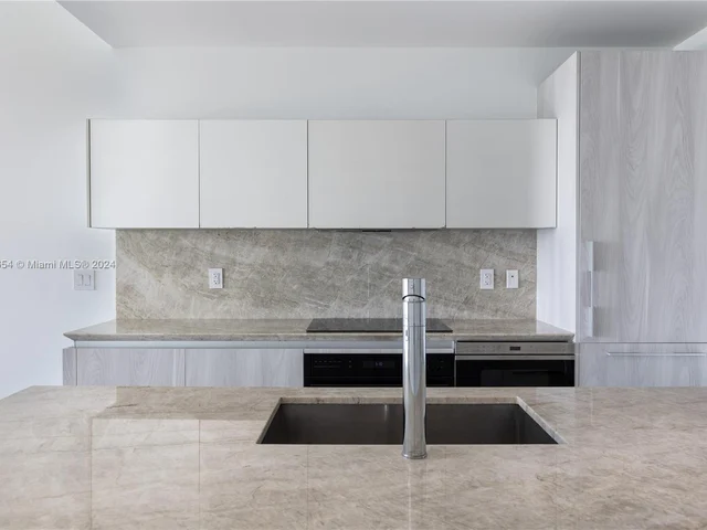 480 NE 31st St # 906, Miami FL 33137