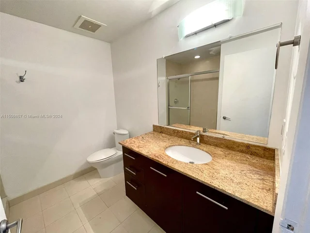 3029 NE 188th St # 520, Aventura FL 33180