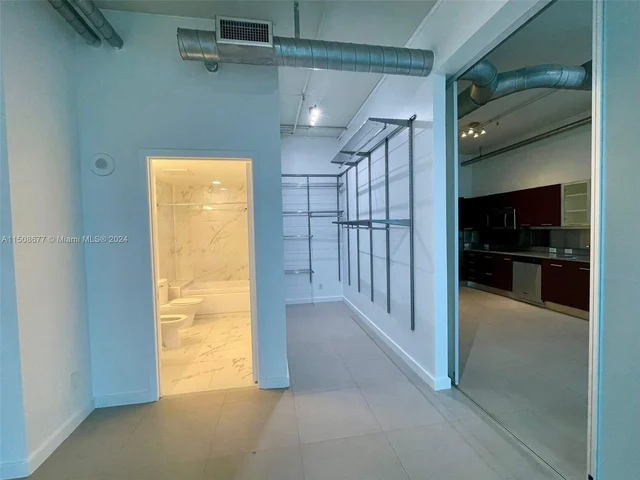 3029 NE 188th St # 811, Aventura FL 33180