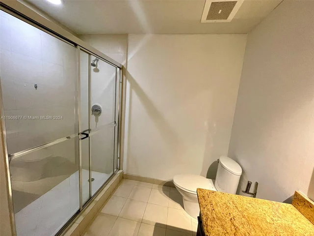 3029 NE 188th St # 811, Aventura FL 33180