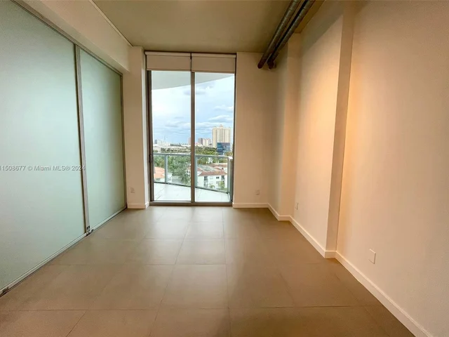 3029 NE 188th St # 811, Aventura FL 33180