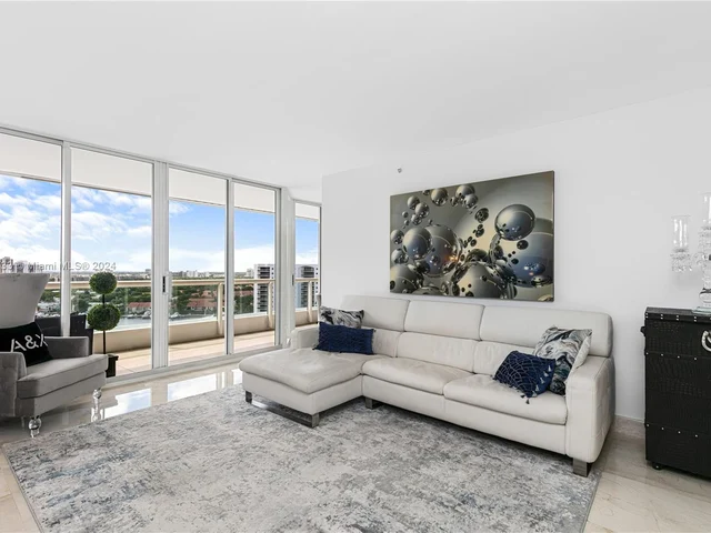 21205 Yacht Club Dr # 1507, Aventura FL 33180