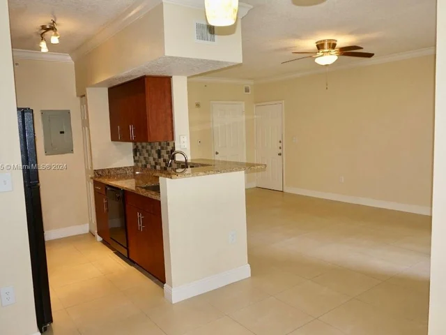 11601 SW 2nd St # 21104, Pembroke Pines FL 33025