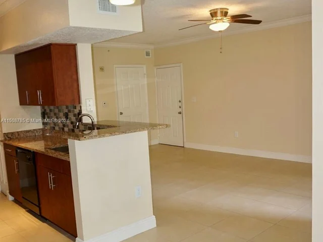 11601 SW 2nd St # 21104, Pembroke Pines FL 33025