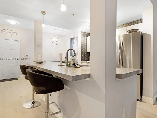 533 NE 3rd Ave # 229, Fort Lauderdale FL 33301