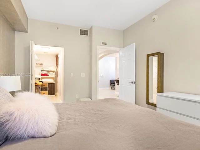 533 NE 3rd Ave # 229, Fort Lauderdale FL 33301