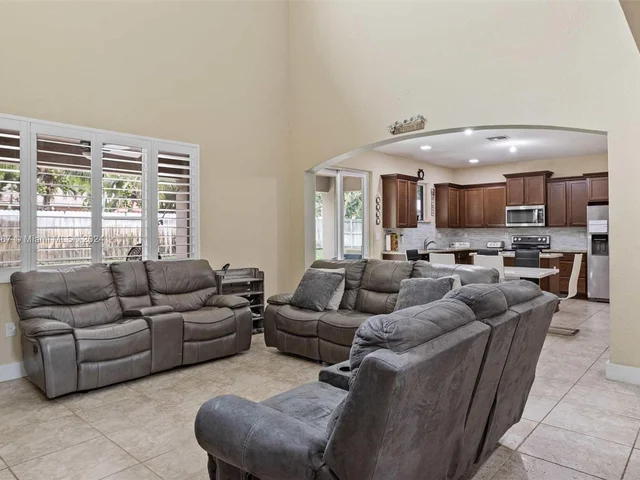 12981 SW 221st St, Miami FL 33170